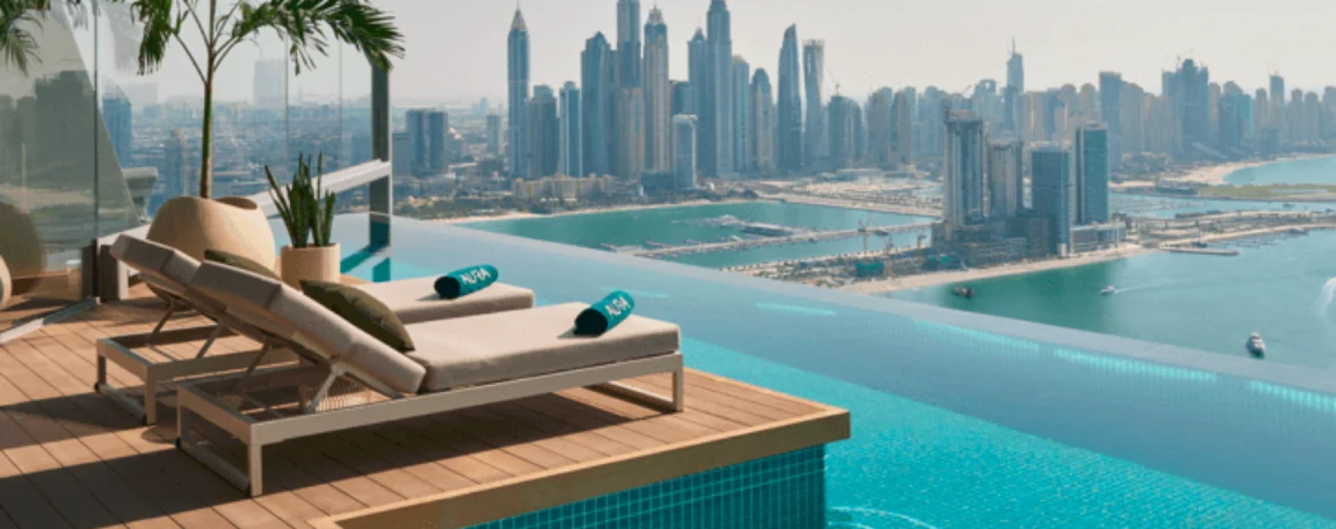 The Best Infinity Swimming Pool in Dubai